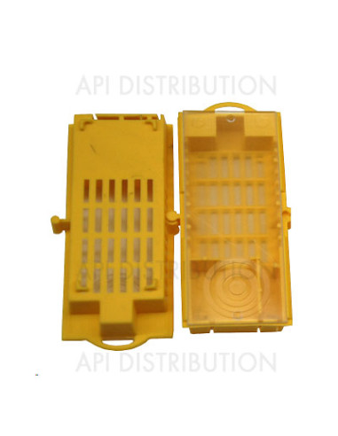 CAGE A REINE D'EXPEDITION ET INTRODUCTION PROGRESSIVE